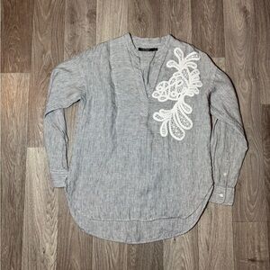 Lauren Ralph Lauren Shirt Women's Medium 100% Linen V-Neck Embroidered Floral